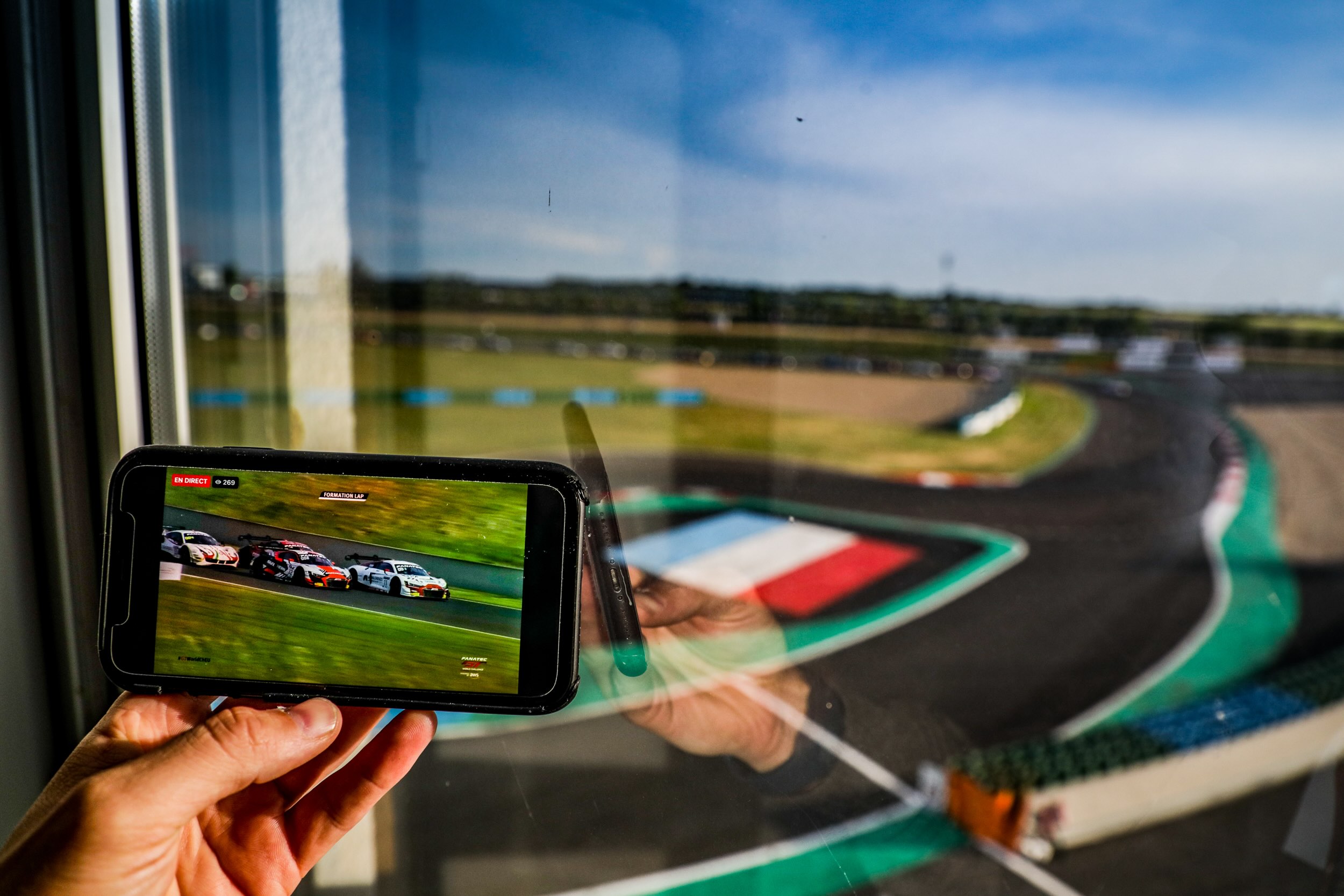 Un meeting international pour une rentrée spectaculaire à Magny-Cours